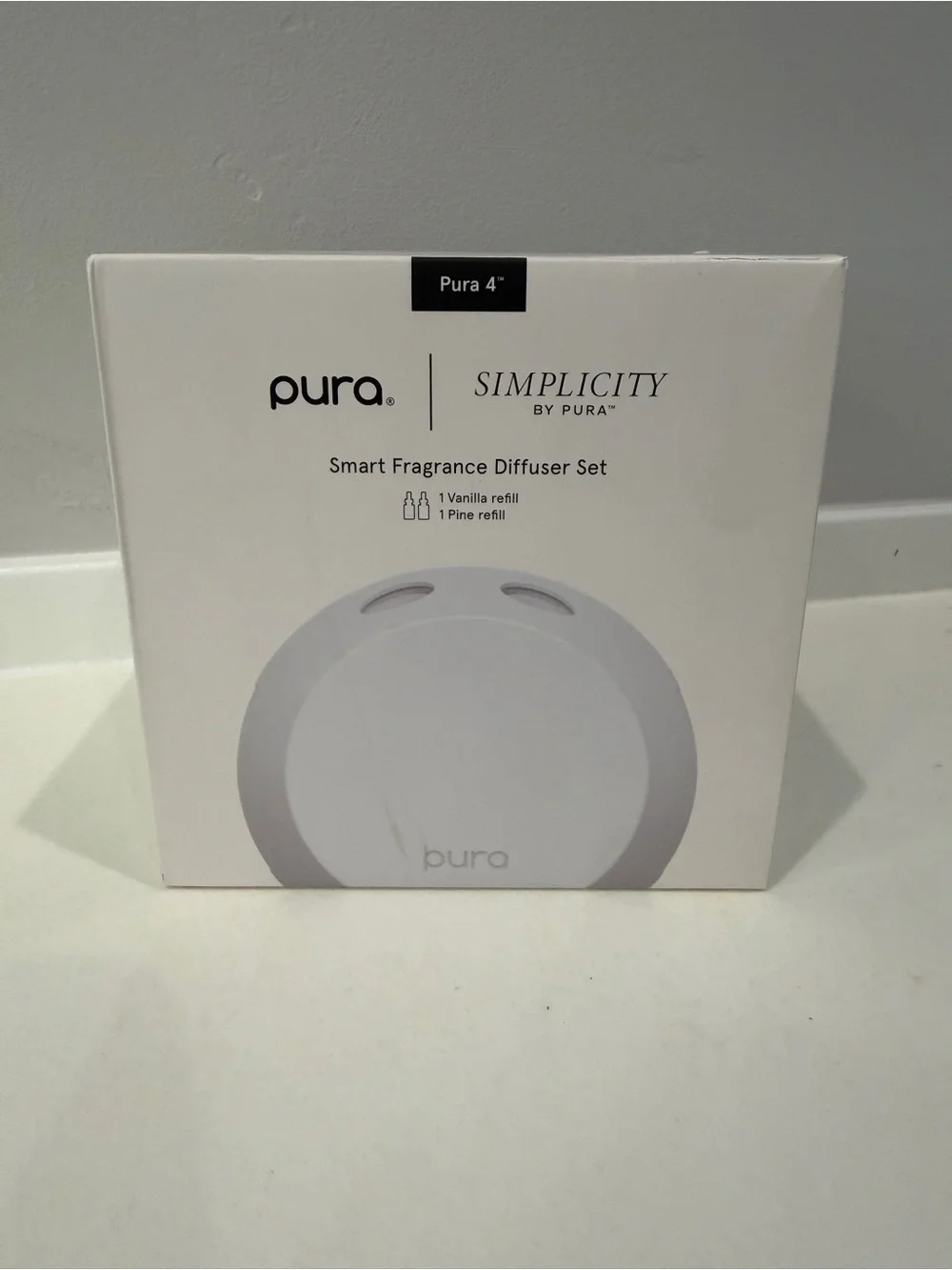 Pura Smart Fragrance Diffuser - White with vanilla refill and pine refill